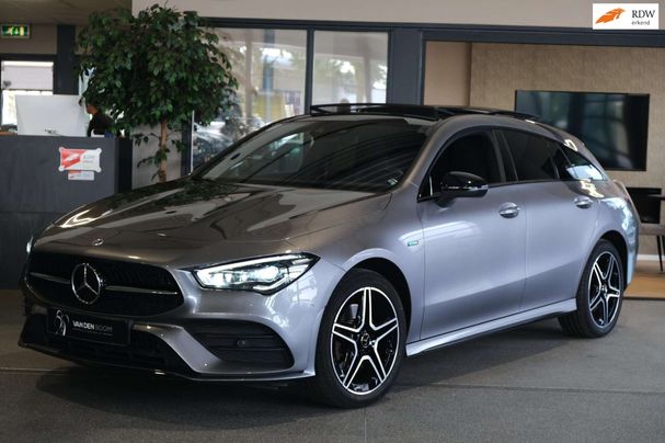 Mercedes-Benz CLA 250 Shooting Brake e 160 kW image number 1