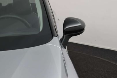 Car image 41