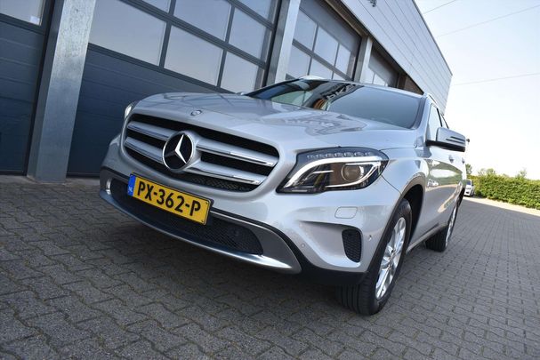 Mercedes-Benz GLA 180 90 kW image number 11