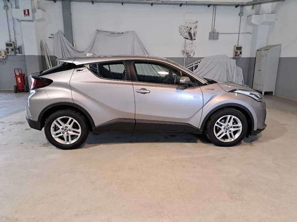 Toyota C-HR 1.8 90 kW image number 3