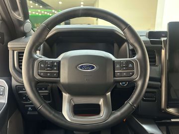 Car image 37