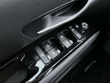 Car image 37