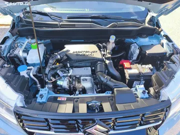 Car image 17