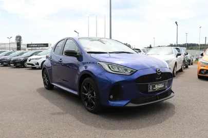 Car image 2