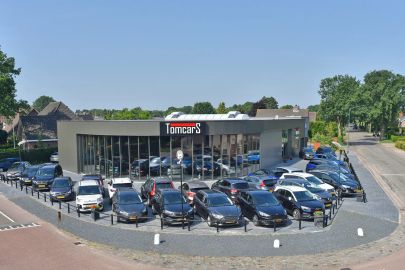 Car image 37