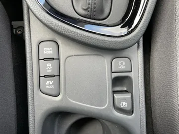 Car image 29