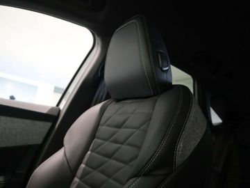 Car image 41