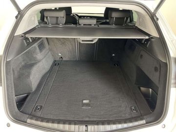 Car image 36