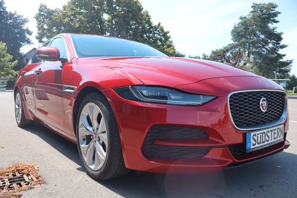 Jaguar XE 132 kW image number 2