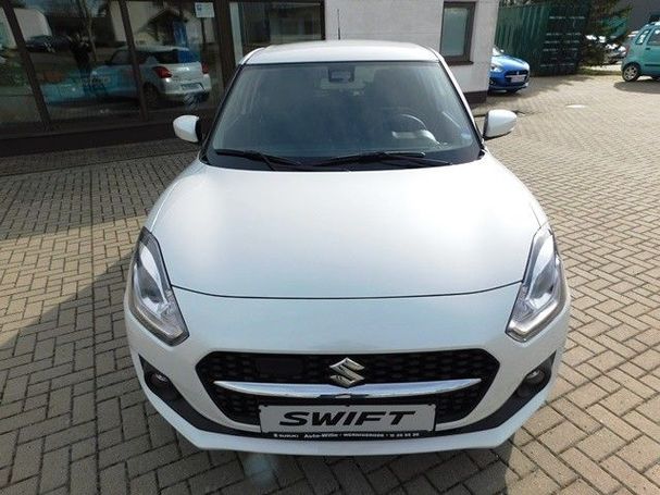 Suzuki Swift 1.2 Hybrid Comfort 61 kW image number 6