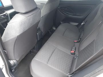 Car image 11