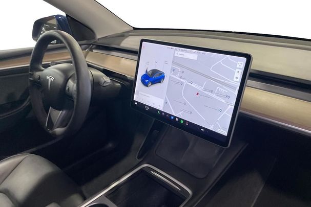 Tesla Model Y Long Range AWD 378 kW image number 9