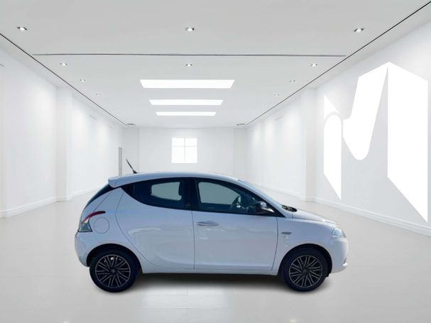 Lancia Ypsilon 51 kW image number 3