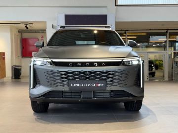 Car image 4