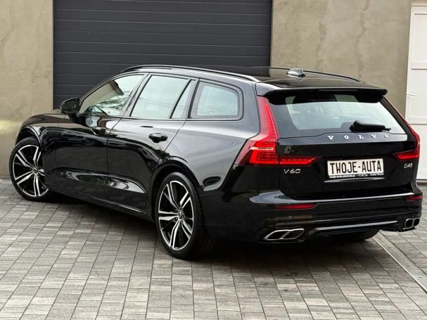 Volvo V60 D4 Geartronic R-Design 140 kW image number 4