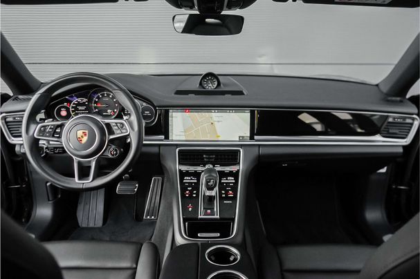 Porsche Panamera 4 Sport Turismo E-Hybrid 346 kW image number 3