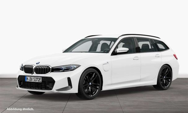 BMW 330 Touring xDrive 185 kW image number 1