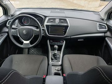 Car image 16