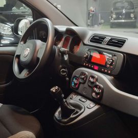 Car image 13