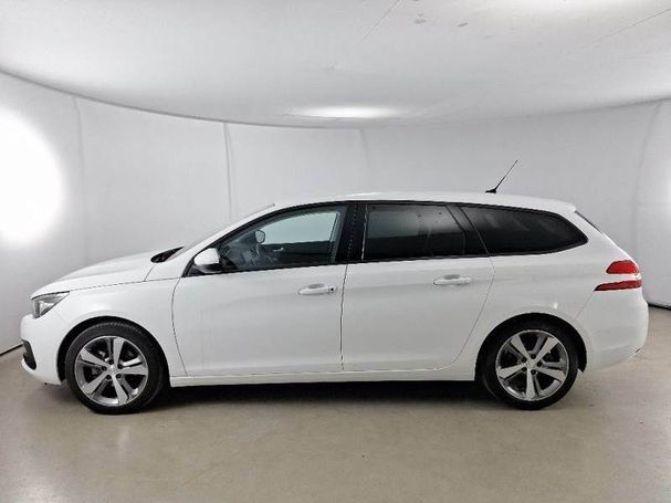 Peugeot 308 BlueHDi 130 EAT8 96 kW image number 2