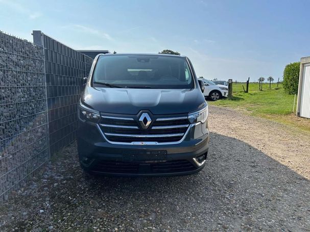 Renault Trafic Grand Blue dCi 150 Spaceclass 110 kW image number 2