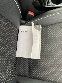 Car image 29