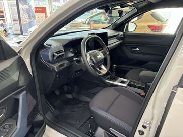 Car image 12