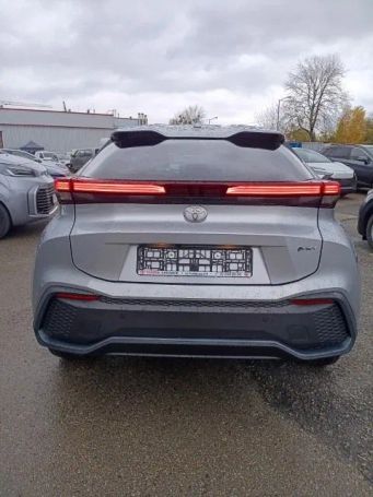 Toyota C-HR 103 kW image number 6