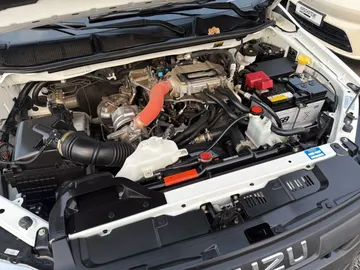 Car image 28