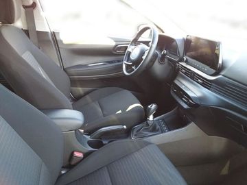 Car image 14