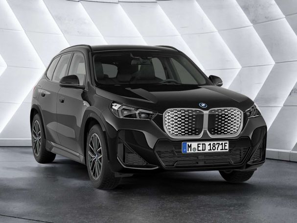 BMW iX1 xDrive30 M Sport 230 kW image number 2