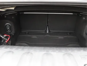 Car image 48