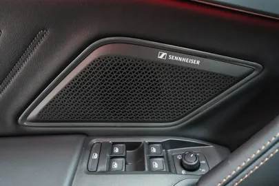 Car image 23