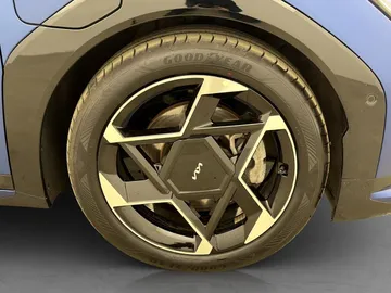 Car image 35