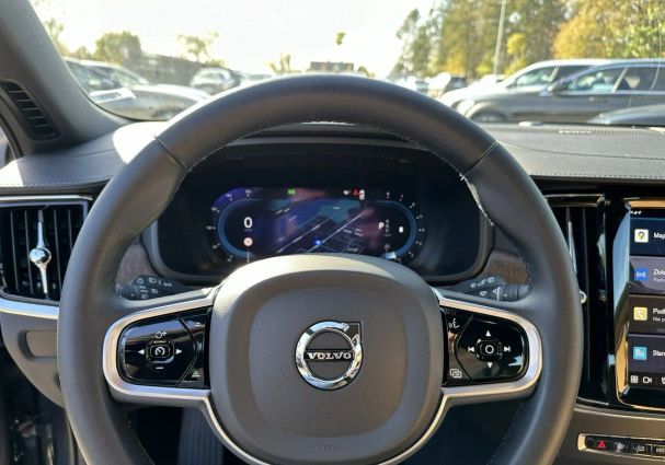 Volvo V90 145 kW image number 22