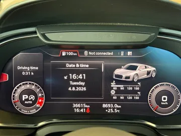 Car image 27