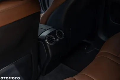 Car image 39