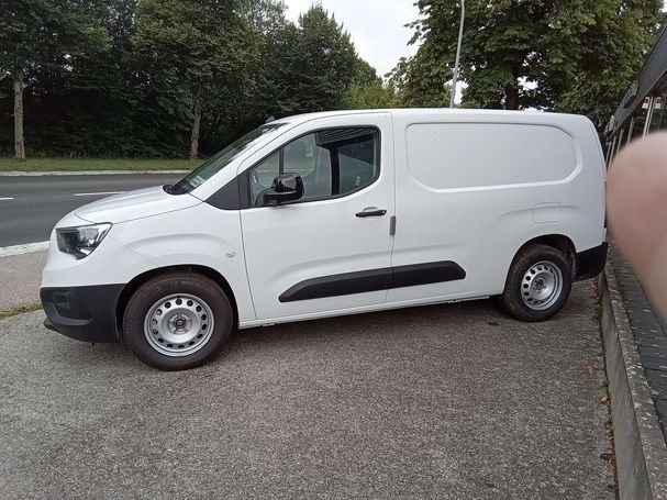 Opel e-Combo XL 100 kW image number 2