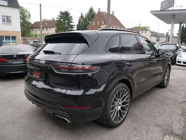 Porsche Cayenne Turbo 404 kW image number 3