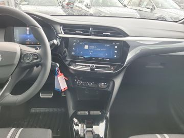 Car image 10