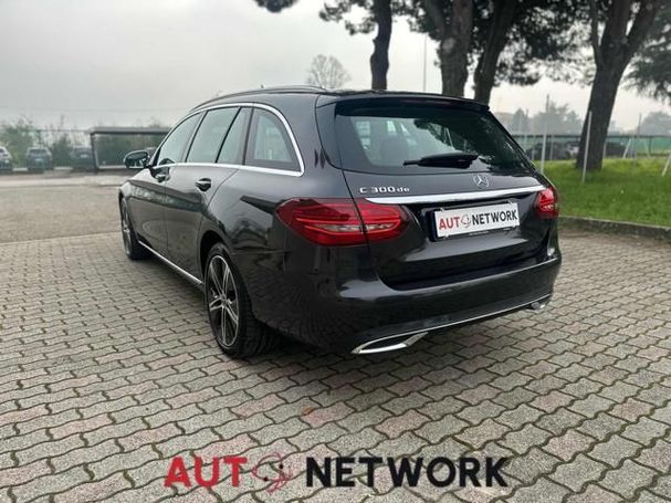 Mercedes-Benz C 300 de T 225 kW image number 5