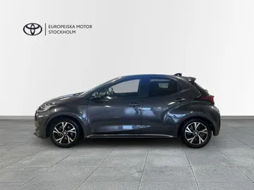 Car image 5