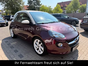 Car image 3