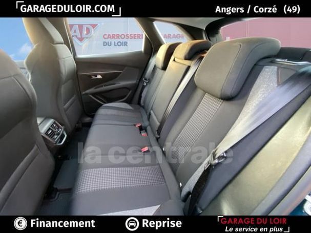 Peugeot 3008 PureTech 130 EAT8 S&S Active 96 kW image number 4