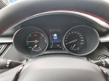 Car image 11