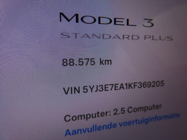 Tesla Model 3 60 Plus 225 kW image number 5