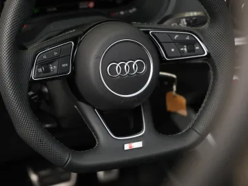 Car image 36