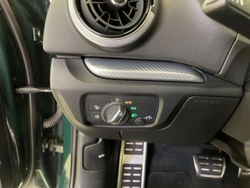 Car image 45