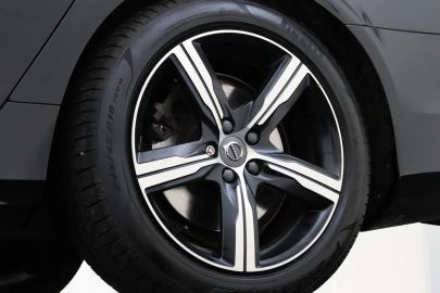 Car image 40