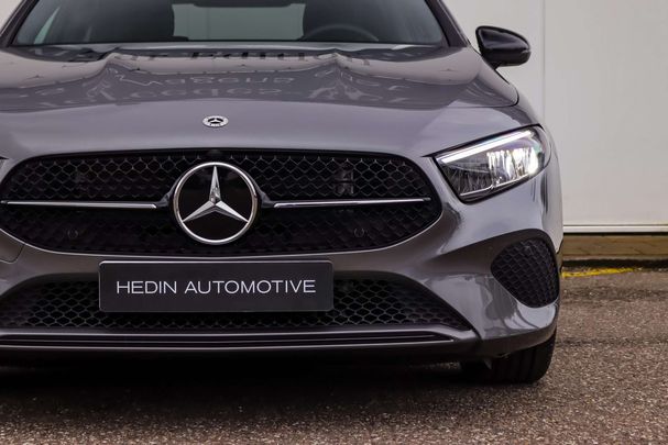 Mercedes-Benz A 180 100 kW image number 32